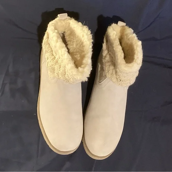 Skechers Low Wedge Knit Top Above Ankle Boot Cream - Picture 2 of 3